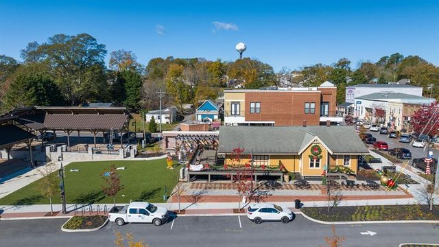 6672 Parsons Street, Flowery Branch, GA 30542