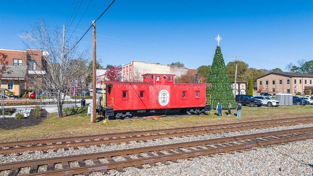 6672 Parsons Street, Flowery Branch, GA 30542