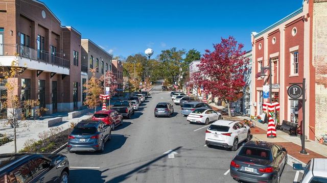 6672 Parsons Street, Flowery Branch, GA 30542