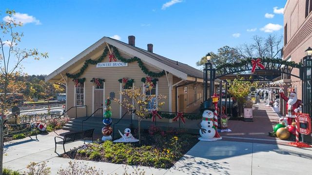 6672 Parsons Street, Flowery Branch, GA 30542