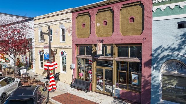 6672 Parsons Street, Flowery Branch, GA 30542