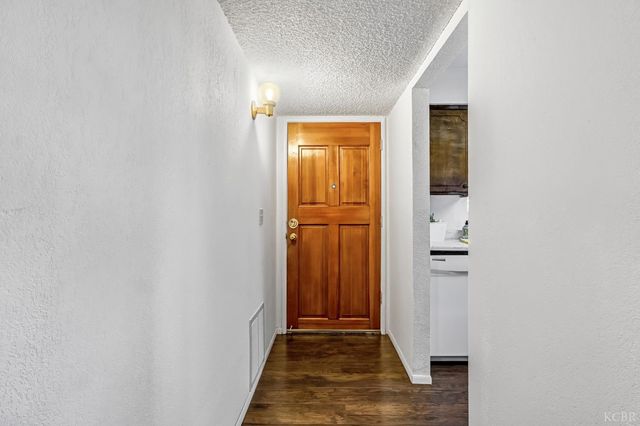 903 Boxwood Lane, Lemoore, CA 93245