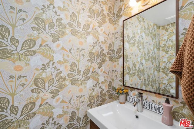 11260 Overland Avenue 12D, Culver City, CA 90230