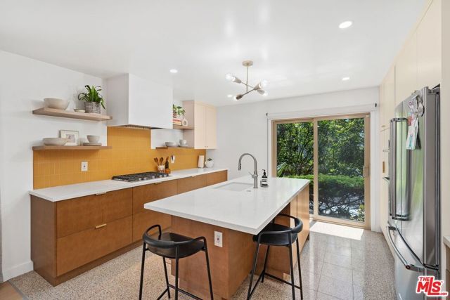 11260 Overland Avenue 12D, Culver City, CA 90230