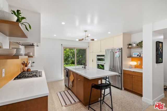 11260 Overland Avenue 12D, Culver City, CA 90230