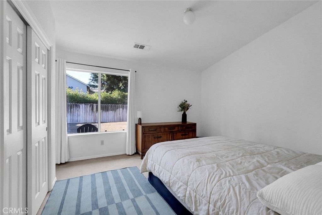 Image 19 of property listing at 975 Doe Court, Merced, CA 95340