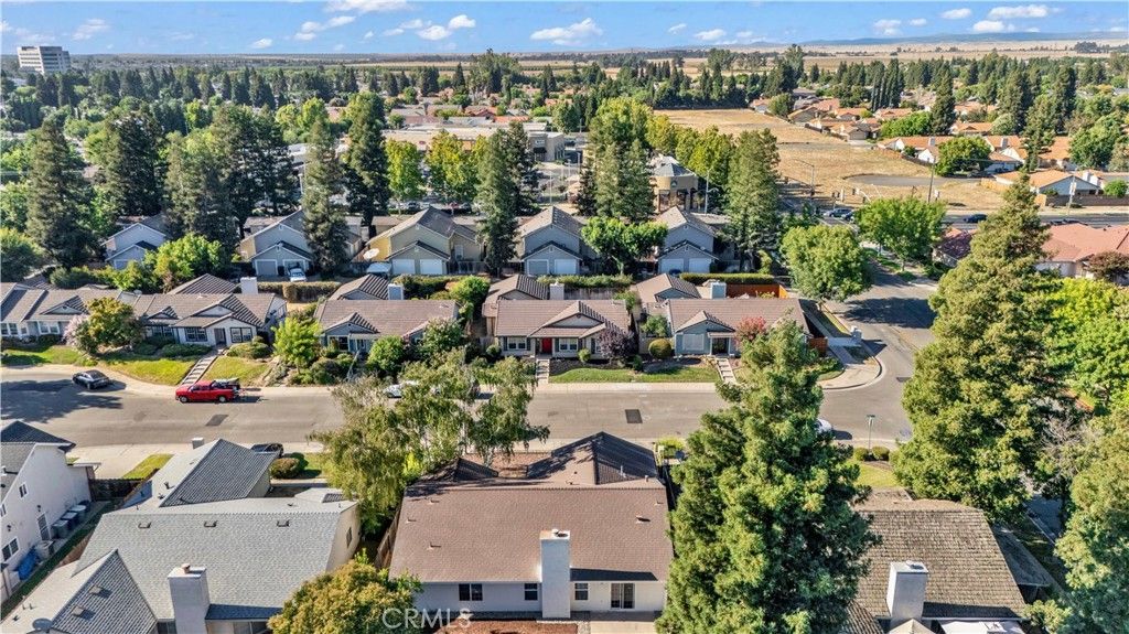 Image 28 of property listing at 975 Doe Court, Merced, CA 95340