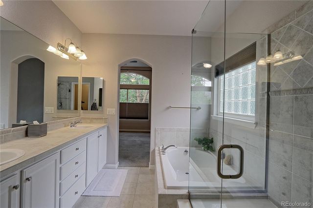 1677 Metropolitan Drive, Longmont, CO 80504