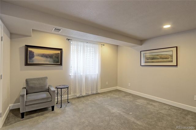 1677 Metropolitan Drive, Longmont, CO 80504