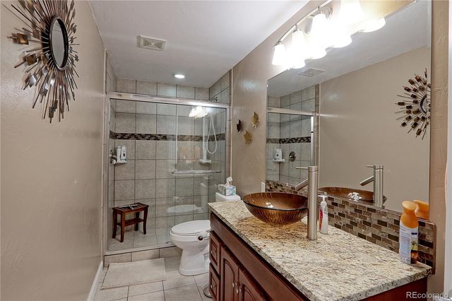 1677 Metropolitan Drive, Longmont, CO 80504