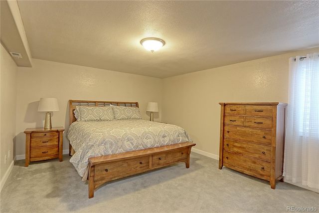 1677 Metropolitan Drive, Longmont, CO 80504