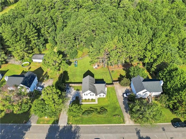 31 Kingston Pointe Drive, Kingston, GA 30145