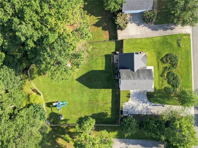 31 Kingston Pointe Drive, Kingston, GA 30145