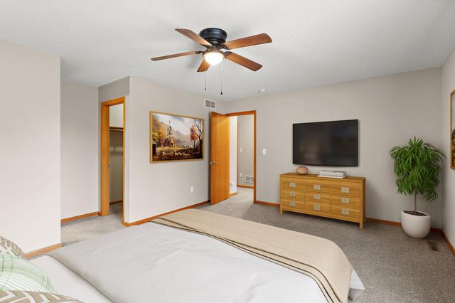 2008 Parkway Avenue, Shakopee, MN 55379