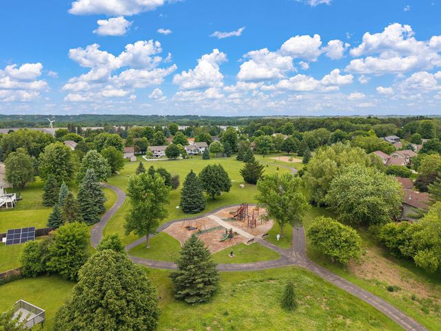 2008 Parkway Avenue, Shakopee, MN 55379