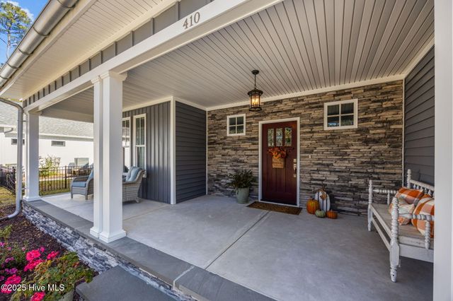 410 Hawthorne Road, New Bern, NC 28562