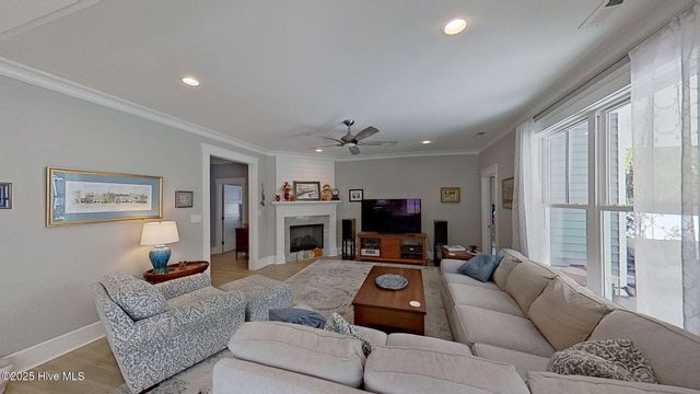 410 Hawthorne Road, New Bern, NC 28562