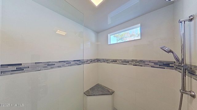 410 Hawthorne Road, New Bern, NC 28562