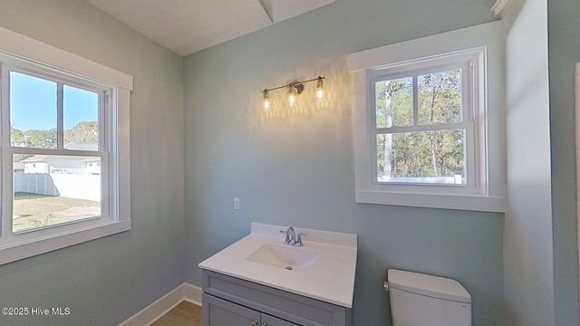 410 Hawthorne Road, New Bern, NC 28562