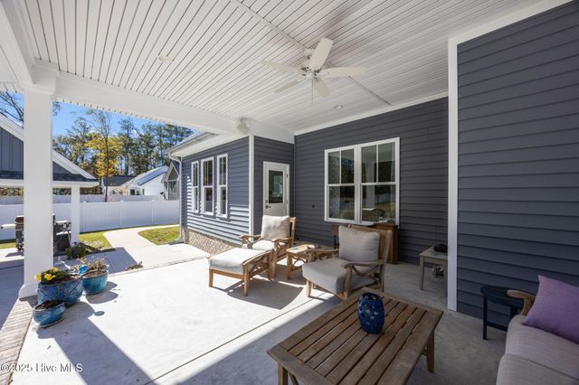 410 Hawthorne Road, New Bern, NC 28562