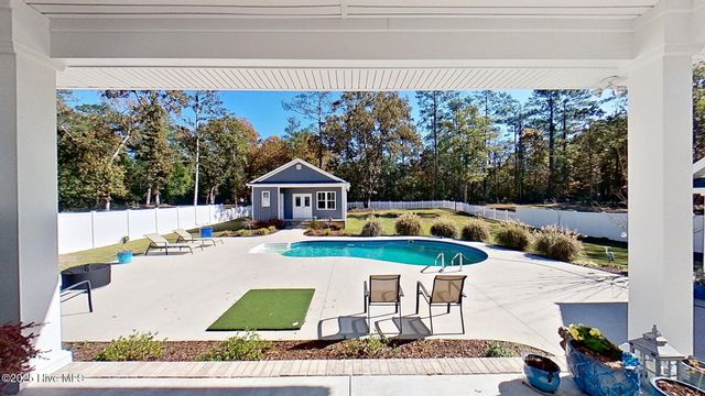 410 Hawthorne Road, New Bern, NC 28562