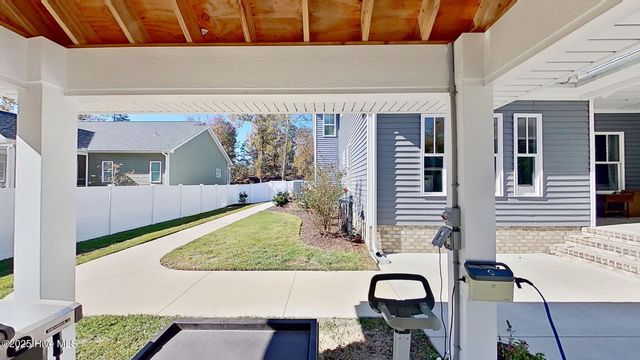 410 Hawthorne Road, New Bern, NC 28562