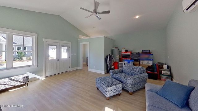 410 Hawthorne Road, New Bern, NC 28562