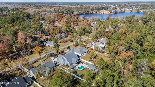 410 Hawthorne Road, New Bern, NC 28562