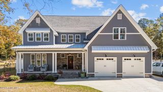 410 Hawthorne Road, New Bern, NC 28562