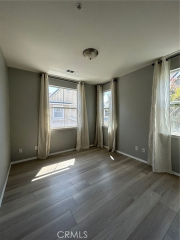 3591 Sacramento Drive 25, San Luis Obispo, CA 93401