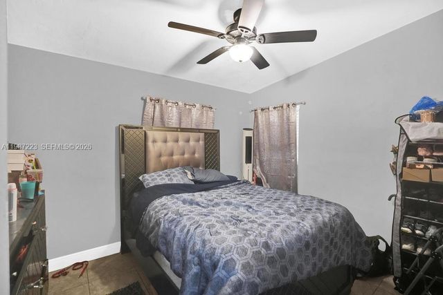 3500 SW 37th St A, West Park, FL 33023