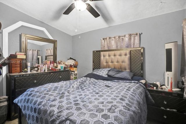 3500 SW 37th St A, West Park, FL 33023