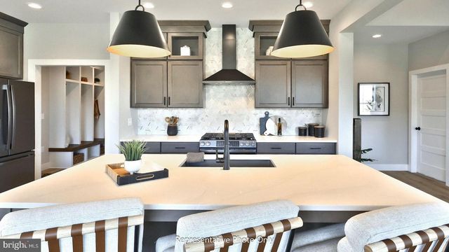41 CANTERBURY LN, Annville, PA 17003