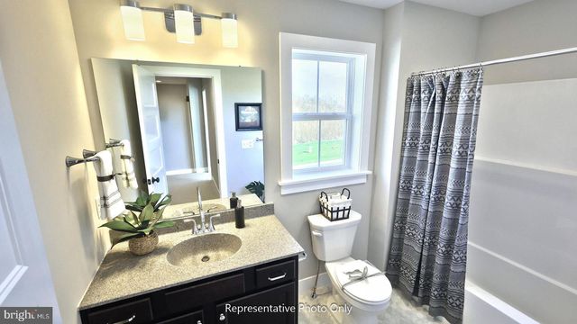 41 CANTERBURY LN, Annville, PA 17003
