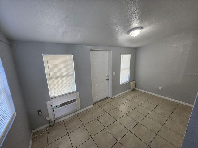 4611 N HUBERT AVENUE 3, Tampa, FL 33614
