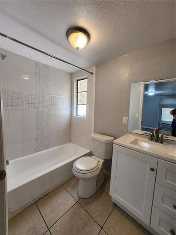 4611 N HUBERT AVENUE 3, Tampa, FL 33614