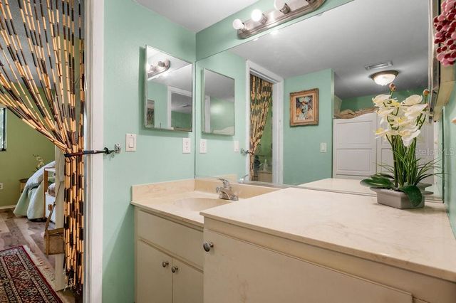 5146 HARPERS CROFT 13, Sarasota, FL 34235