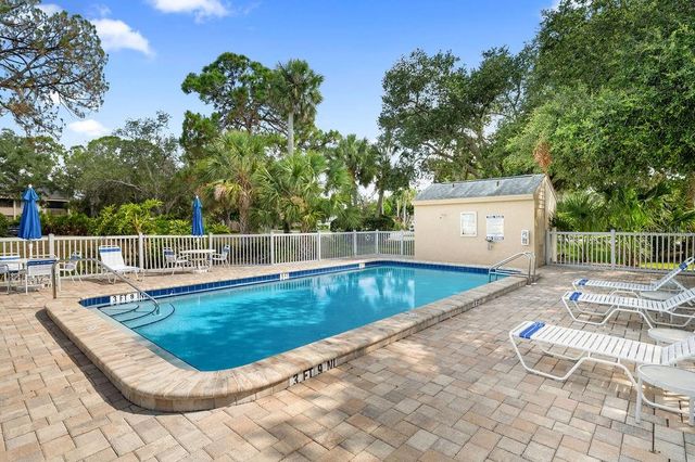 5146 HARPERS CROFT 13, Sarasota, FL 34235