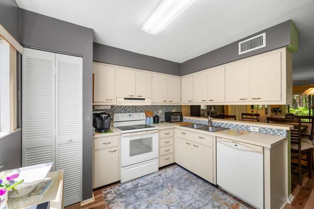 5146 HARPERS CROFT 13, Sarasota, FL 34235