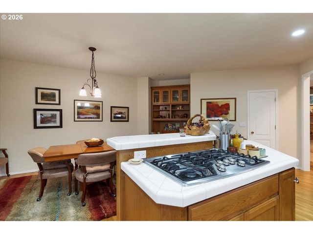 140 Sw GULL Sta, Depoe Bay, OR 97341