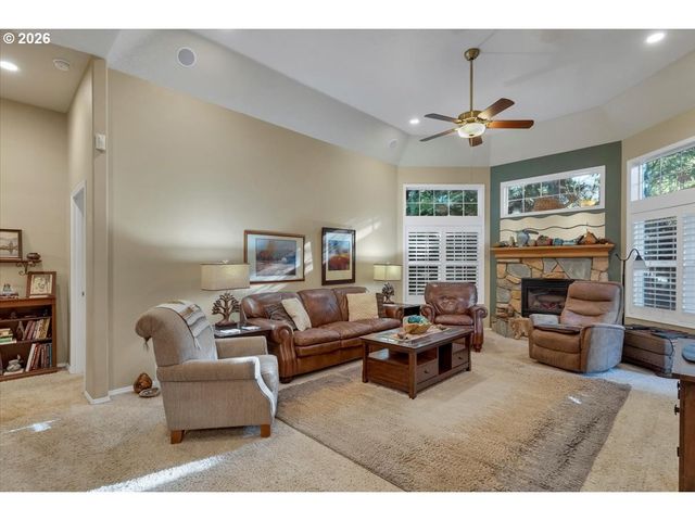 140 Sw GULL Sta, Depoe Bay, OR 97341