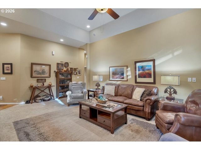 140 Sw GULL Sta, Depoe Bay, OR 97341