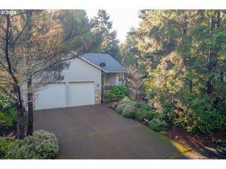 140 Sw GULL Sta, Depoe Bay, OR 97341
