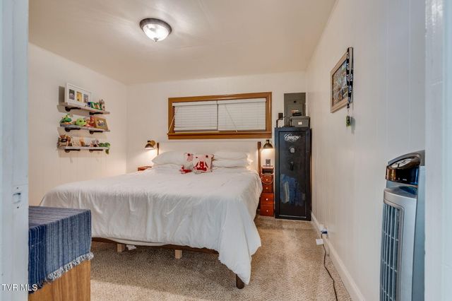 4320 Reservoir Road, Kingsport, TN 37660