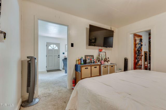 4320 Reservoir Road, Kingsport, TN 37660