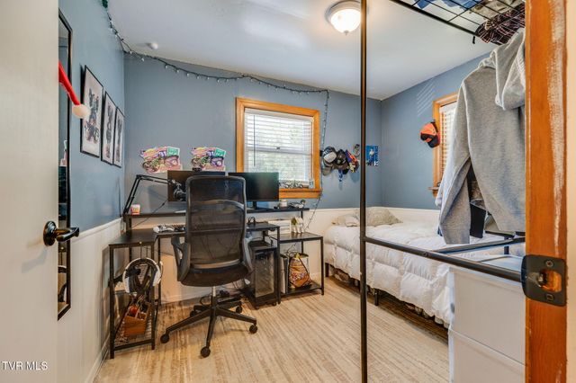 4320 Reservoir Road, Kingsport, TN 37660