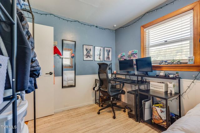 4320 Reservoir Road, Kingsport, TN 37660