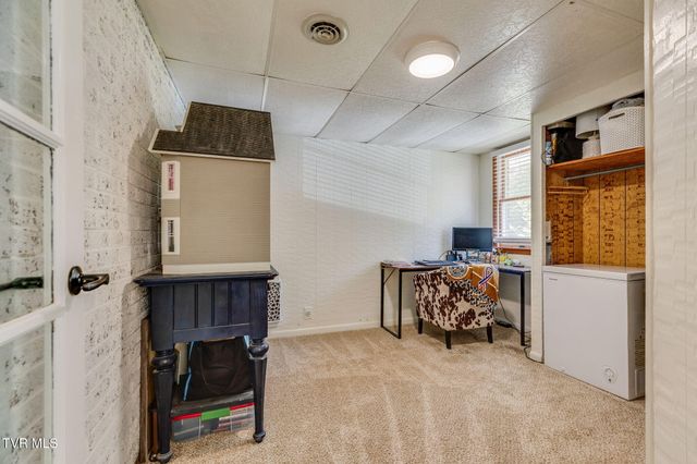 4320 Reservoir Road, Kingsport, TN 37660