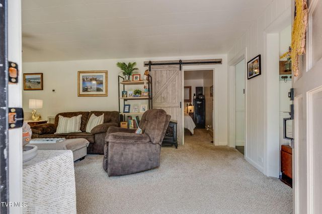 4320 Reservoir Road, Kingsport, TN 37660