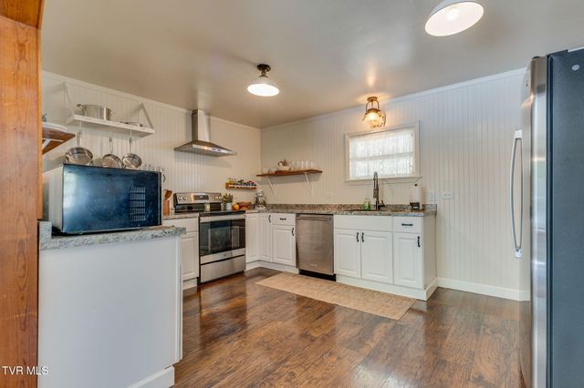 4320 Reservoir Road, Kingsport, TN 37660